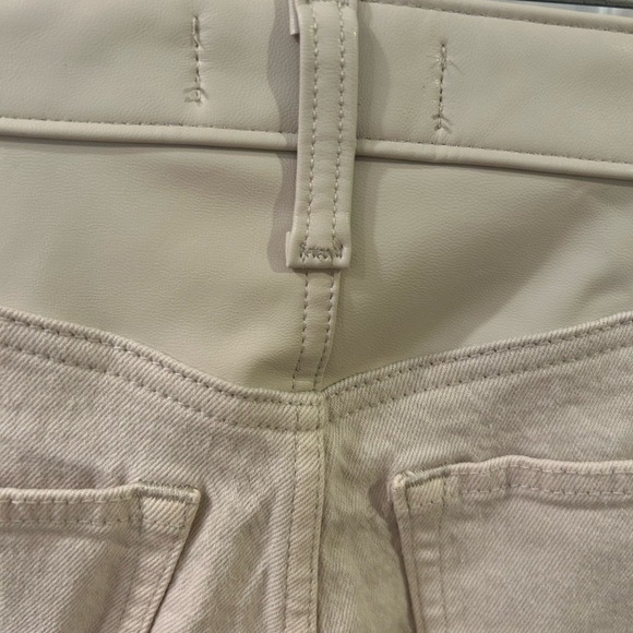 Abercrombie mixed media 90’s relaxed high rise off white jeans size 4 Long - Picture 5 of 13